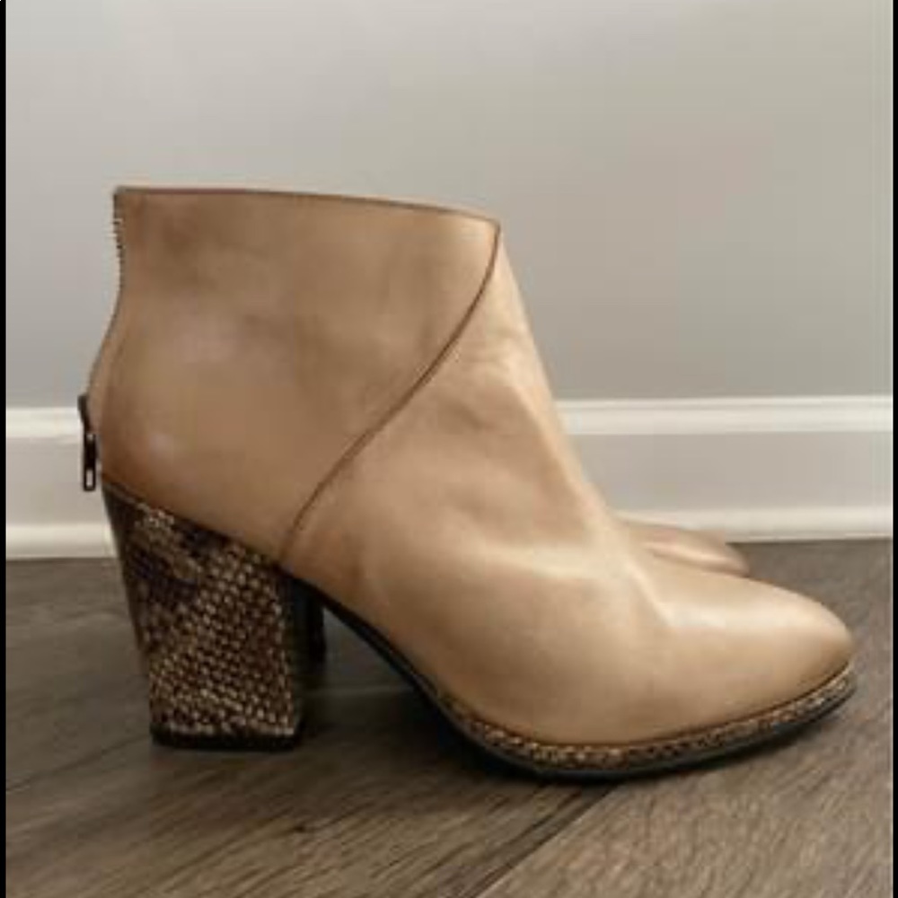Dina True Booties